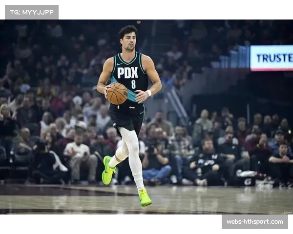 鹈鹕队上半场利用全场紧逼，迫使开拓者出现10次失误并转换得18分